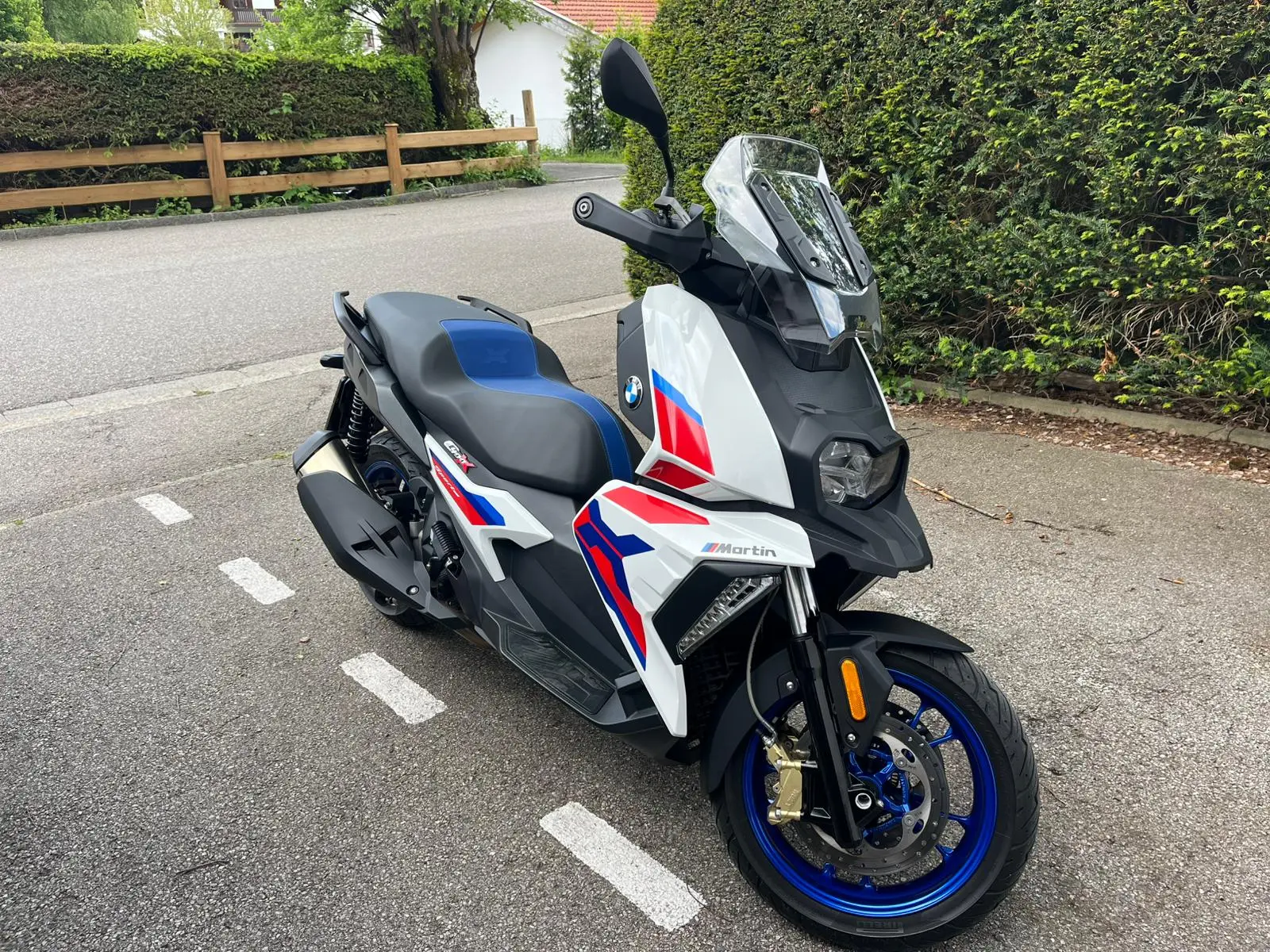BMW C400X